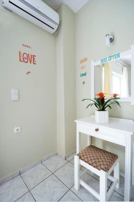 Steps From The Beach Aprt Chania  Exterior foto